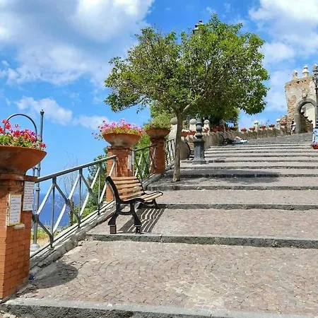 Corso Garibaldi 4*